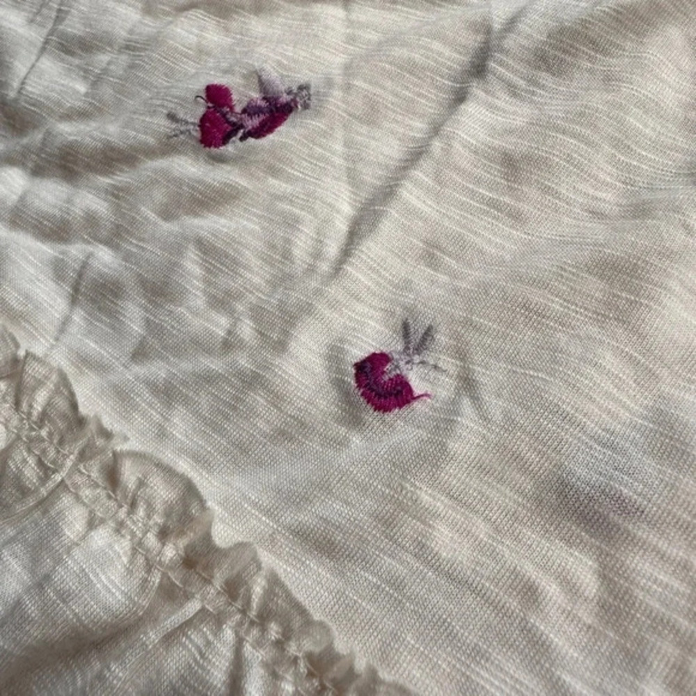 D2-Francesca's Blue Rain‎ top. NWOT. Youth 12. Purple flowers - Picture 5 of 8